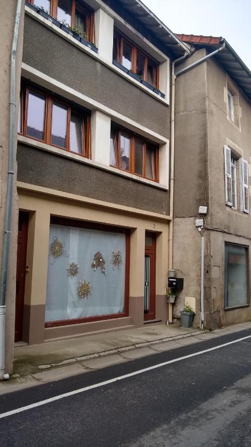 Apartmán Le Passage Du Faubourg, Agreable T3 En Duplex De 120M2 Saint-Léonard-de-Noblat Exteriér fotografie